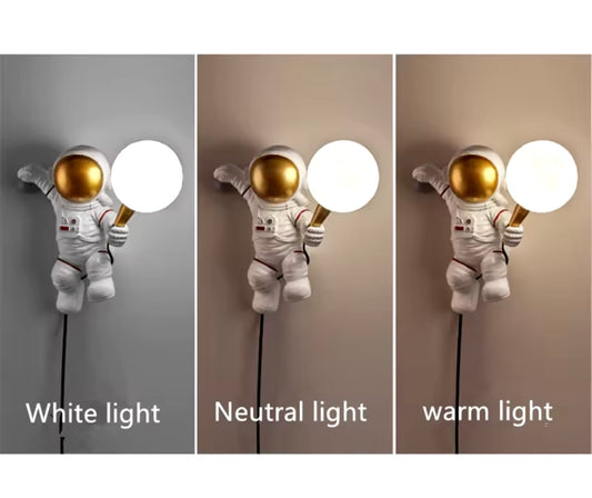 Astronaut children's room wall lamp