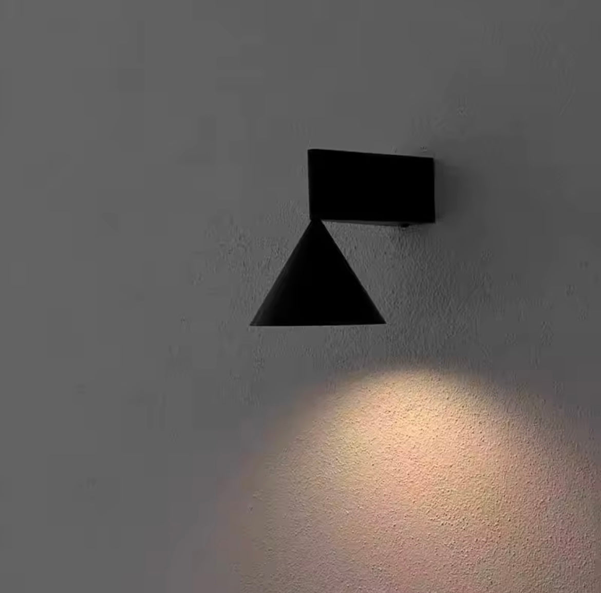 Minimalist geometric wall Lamp