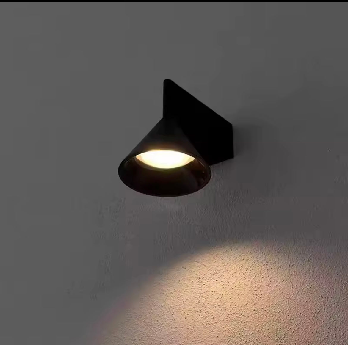 Minimalist geometric wall Lamp